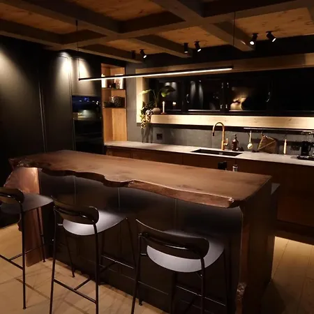 Modern Close To Ski Lift Apartment